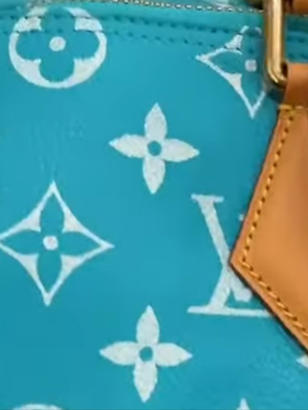 🌍Rare Turquoise/Caramel Barrel 35" Travel Tote - Picture 11 of 15